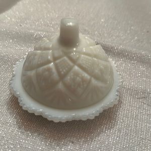 Vintage Westmoreland Thumbelina Milk Glass Butter Dish 2.5”x3.5” White